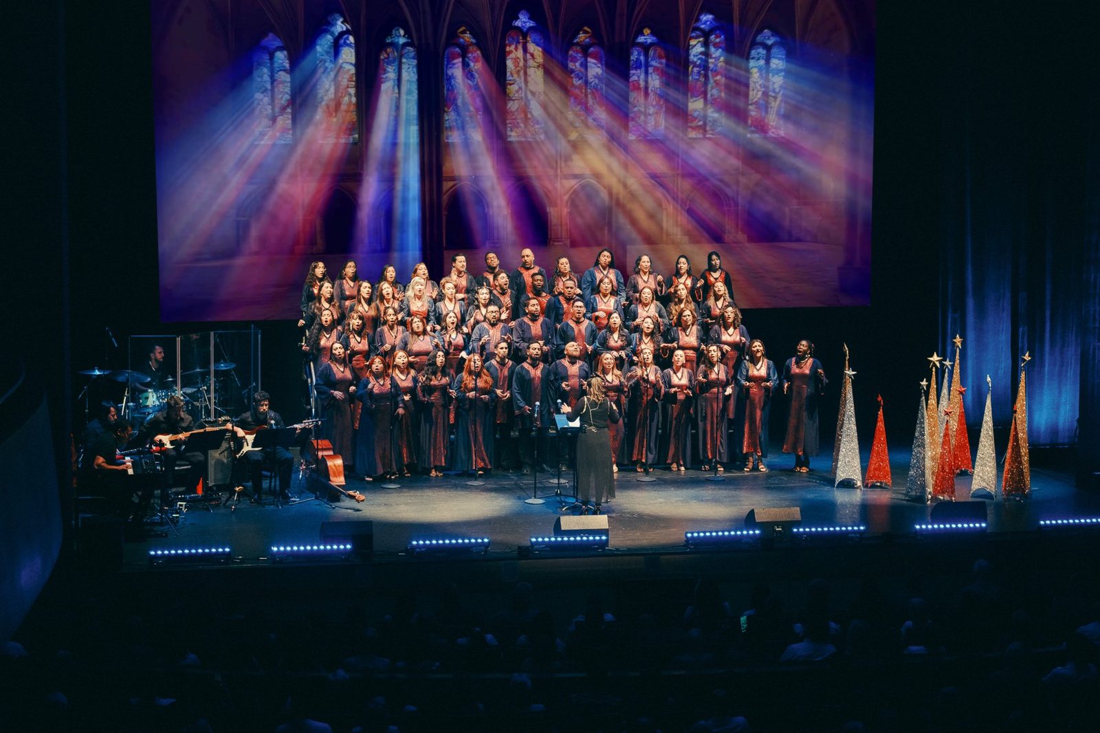 Chile Gospel en su concierto navideño 2025, escenario completo